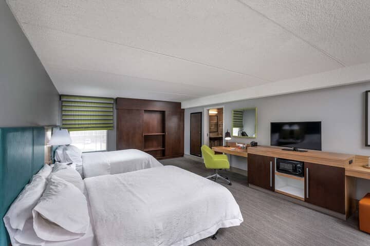 Room 9 of 26