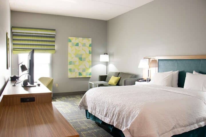 Room 11 of 26