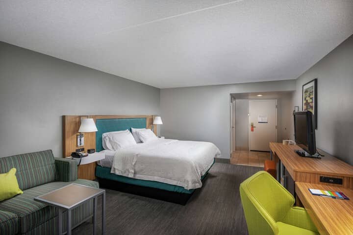 Room 6 of 26